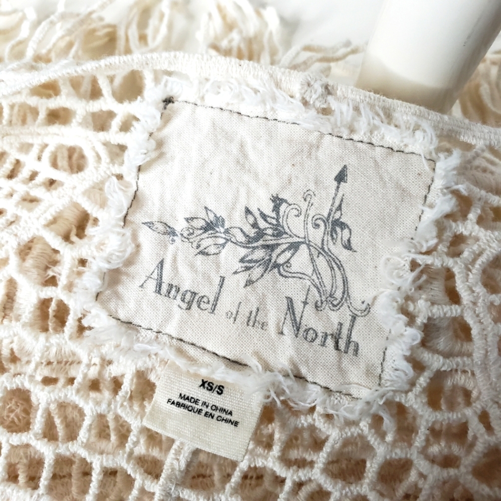 Anthropologie Angel of the North Sayulita Crochet Fringe Pullover Top - Picture 6 of 7